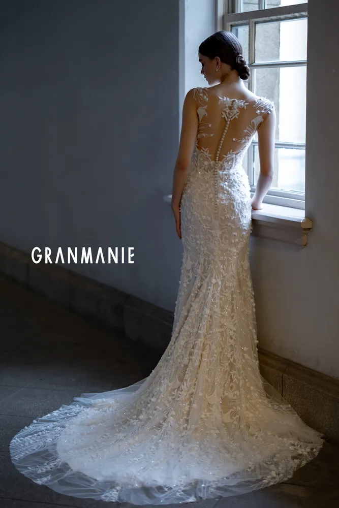 GRANMANIEの衣装