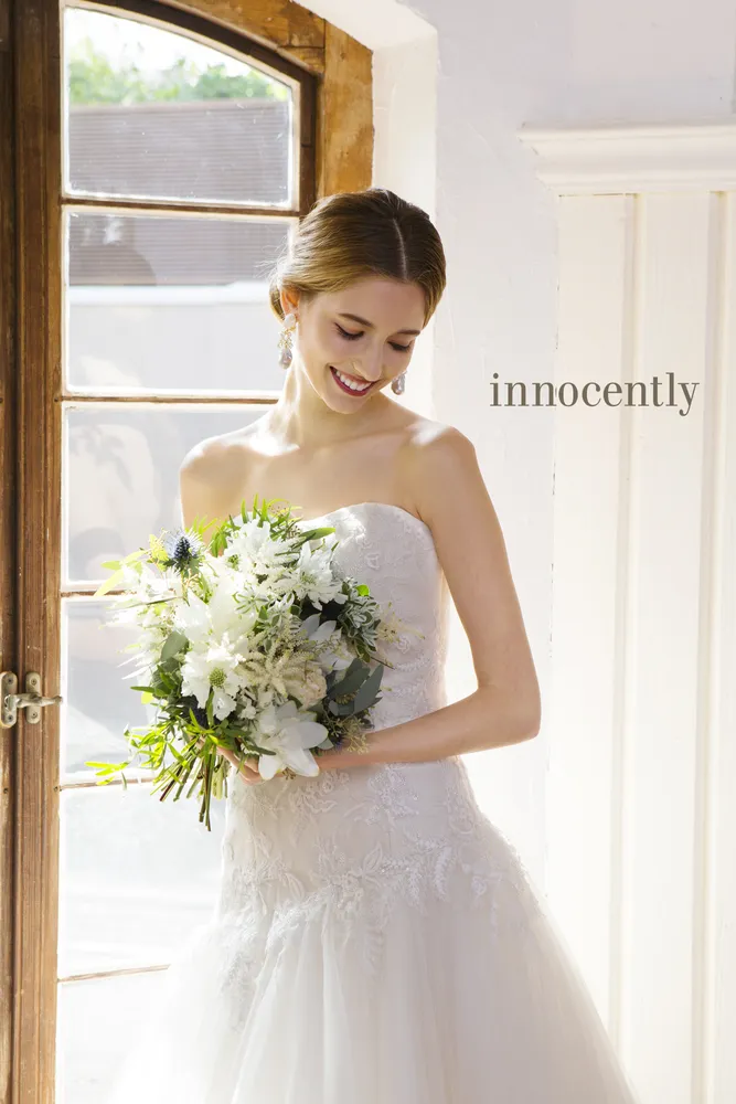 Innocentlyの衣装