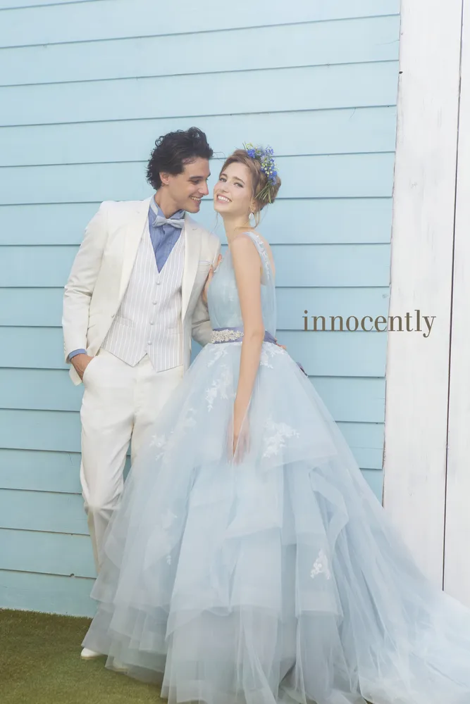 Innocentlyの衣装