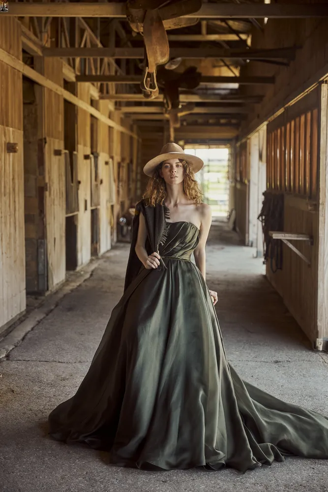 PRONOVIASの衣装