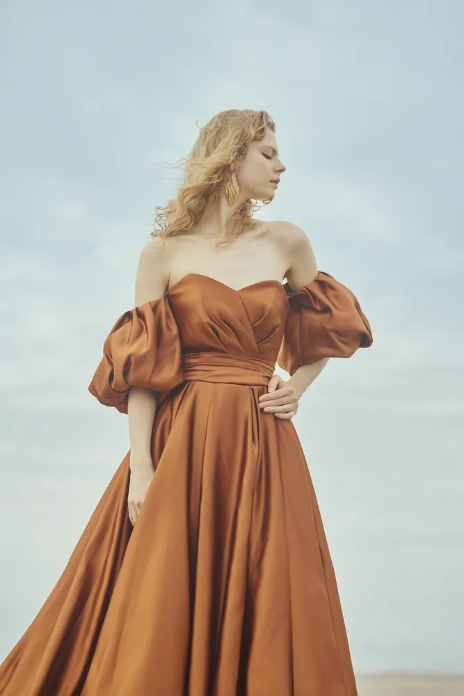 PRONOVIASの衣装